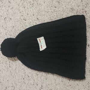Gucci Black Wool Puff Beanie Winter Cap Hat Sz. S (stretchy)